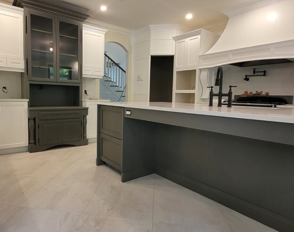 DPO Peinture - Entreprise spécialisée dans le resurfaçage d’armoires de cuisine de tout genre.